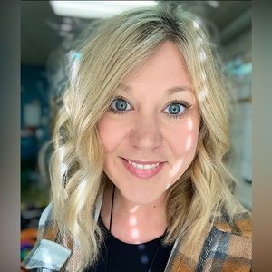 Meet your Posher, Robin